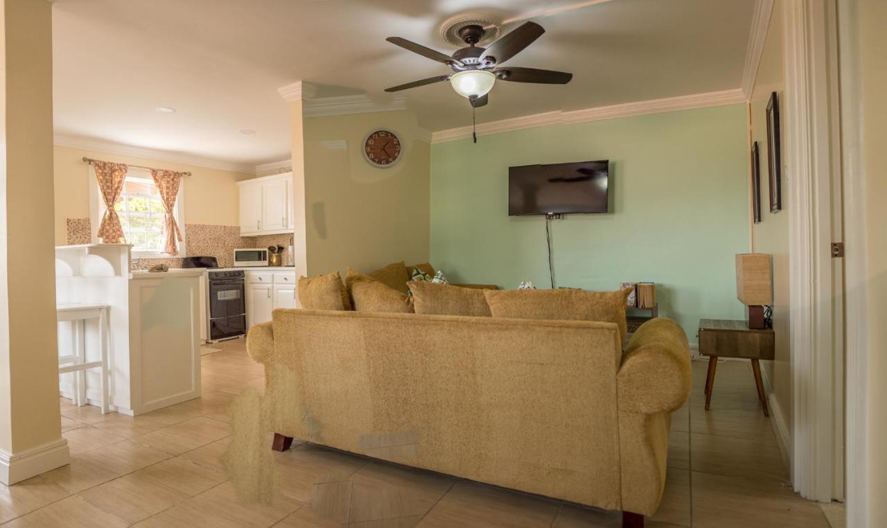 Sea Piton View Apartment- Location, Convenience, Modern Living Soufrière Dış mekan fotoğraf