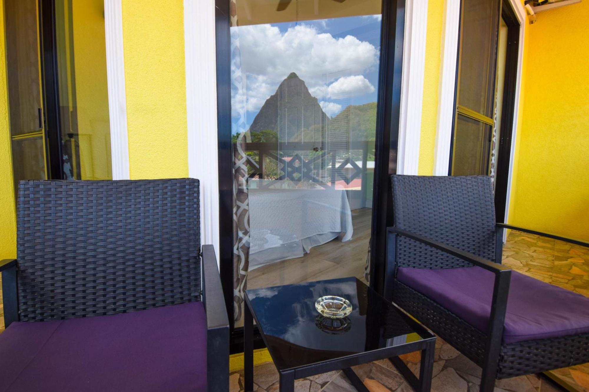 Sea Piton View Apartment- Location, Convenience, Modern Living Soufrière Dış mekan fotoğraf